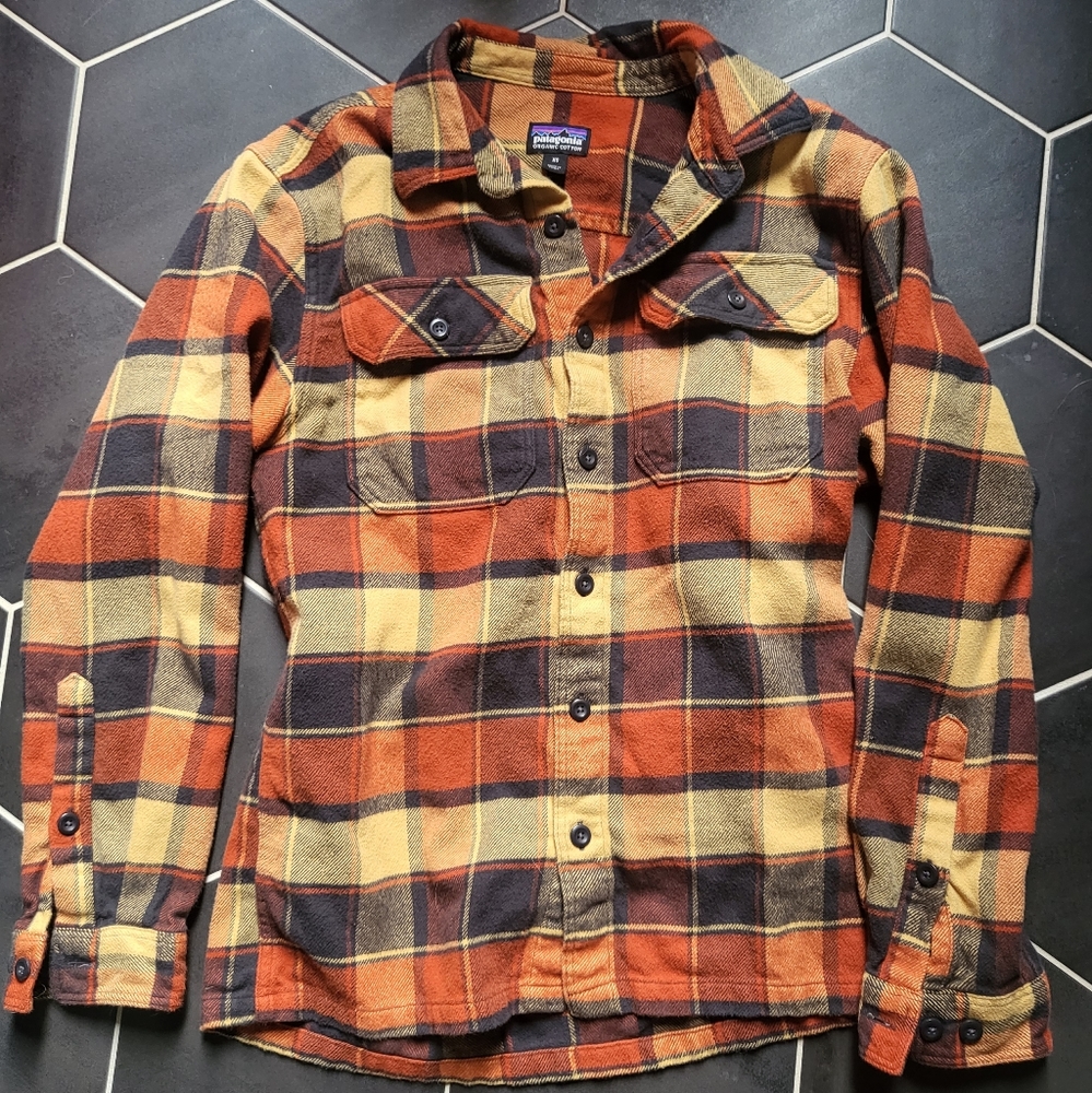 Patagonia flannel button down, Men's XS